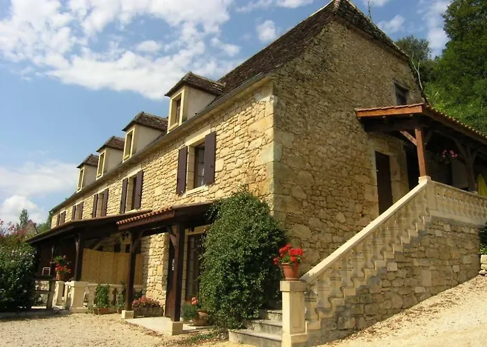 Les Des Cauffours * Castels