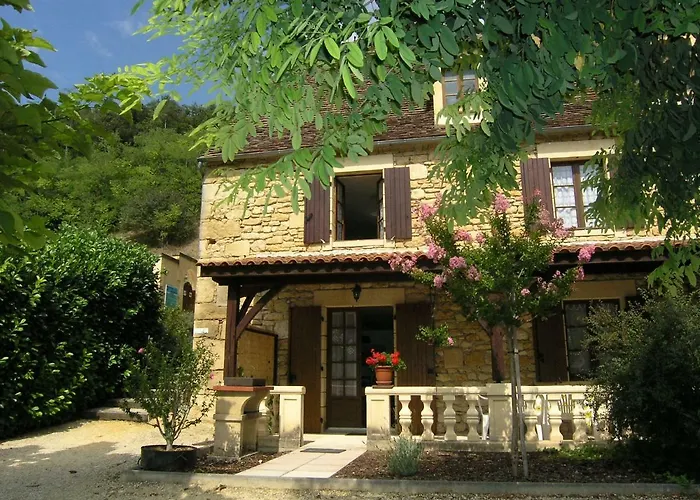 Les Des Cauffours Castels