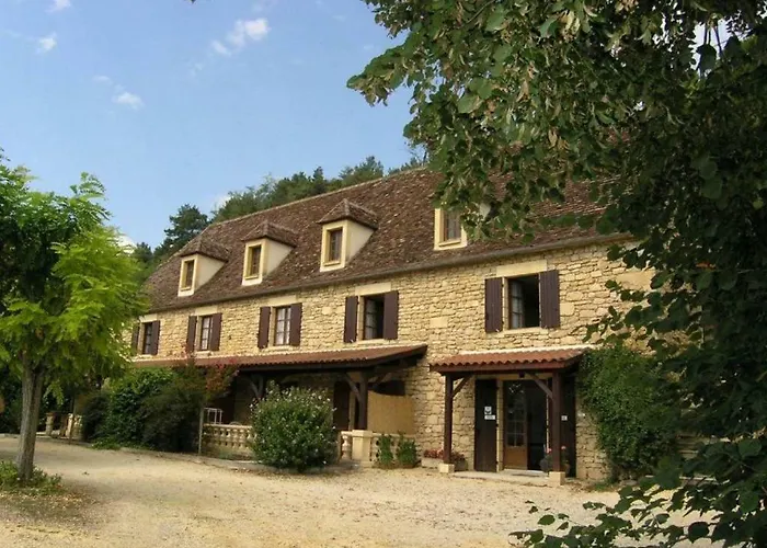 Les Des Cauffours * Castels